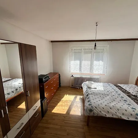 Rodinny Dom Apartmán Valaska Bela